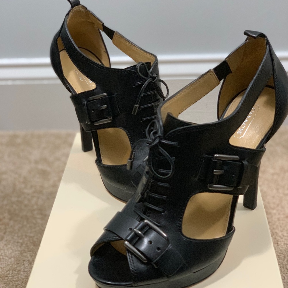 BRAND NEW IN BOX COACH BOOTIE - Picture 2 of 3